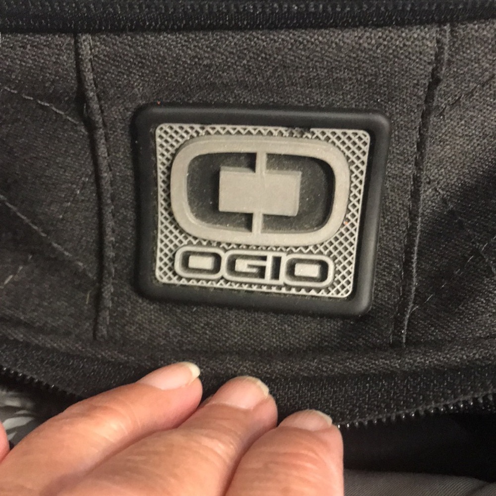 OGIO Bookbag/Backpack - Picture 5 of 16
